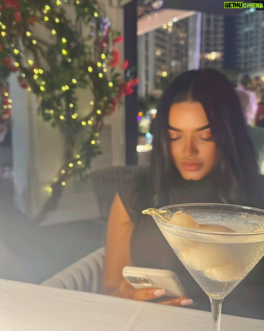 Jassym Lora - 15.3K Likes - Yes hi this is SHE!