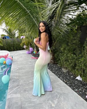 Jassym Lora Instagram - Mama mermaid 🧜🏼‍♀️