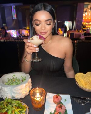 Jassym Lora Instagram - Ready for a new taste.  Big thanks to my Favs @othnetwork