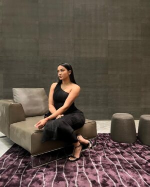 Jassym Lora Instagram - If anything, I’m everything.