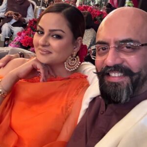 Javeria Abbasi Instagram - Beautiful night 🧡 @adeel.haider1 ♥️ @thepinktreecompany