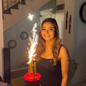 Javeria Abbasi Instagram - Birthday Party 🥳🎉🎂
So grateful for the love you all gave me; my family, friends and fans!
Thank u so much, Love u all 🧡 #juvariaabbasi #birthday