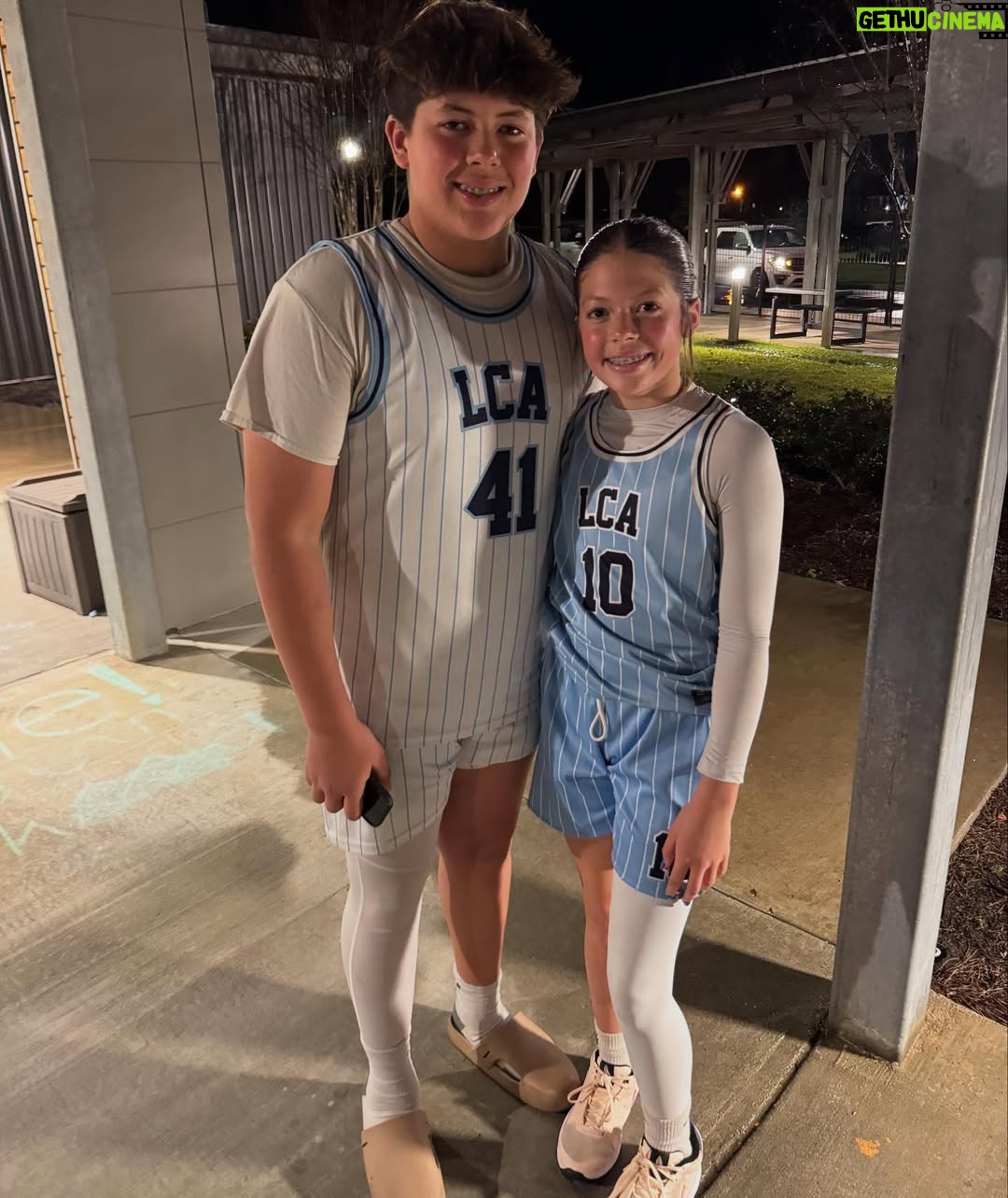 Jennie Finch - 5.2K Likes - 🏀 Season in the 📚!
It’s been so much fun watching them & their teammates this season! Now it’s baseball & volleyball/softball season!
No one warned me about how crazy middle school schedules are, but we are here for it! ☺️