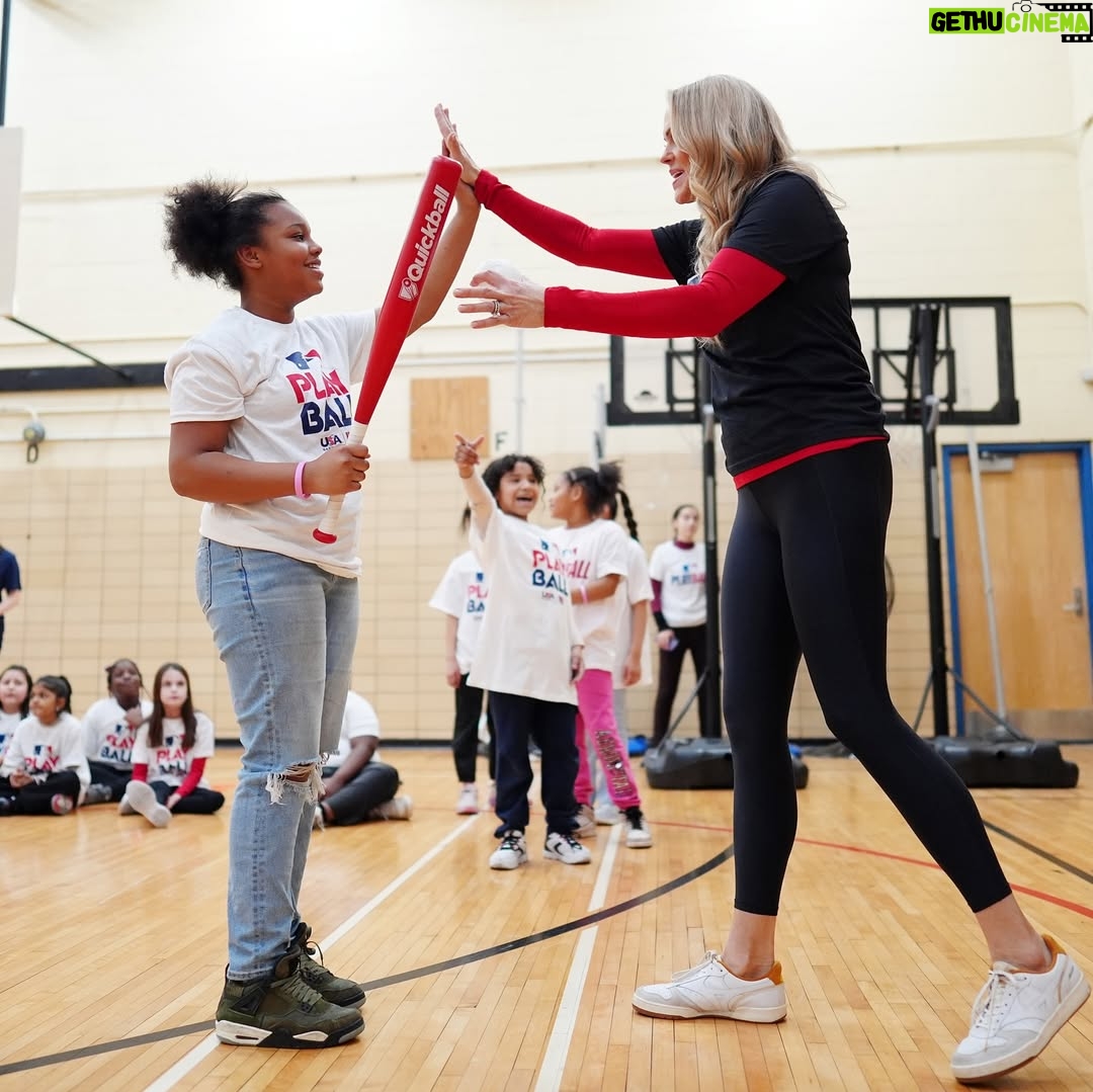 Jennie Finch - 5.5K Likes - We celebrated #NGWSD with our MLB Youth Ambassadors at P.S. 111 Adolph S. Ochs! 🌟
Thank you to the students & teachers for welcoming Jennie, Natasha, and our staff!