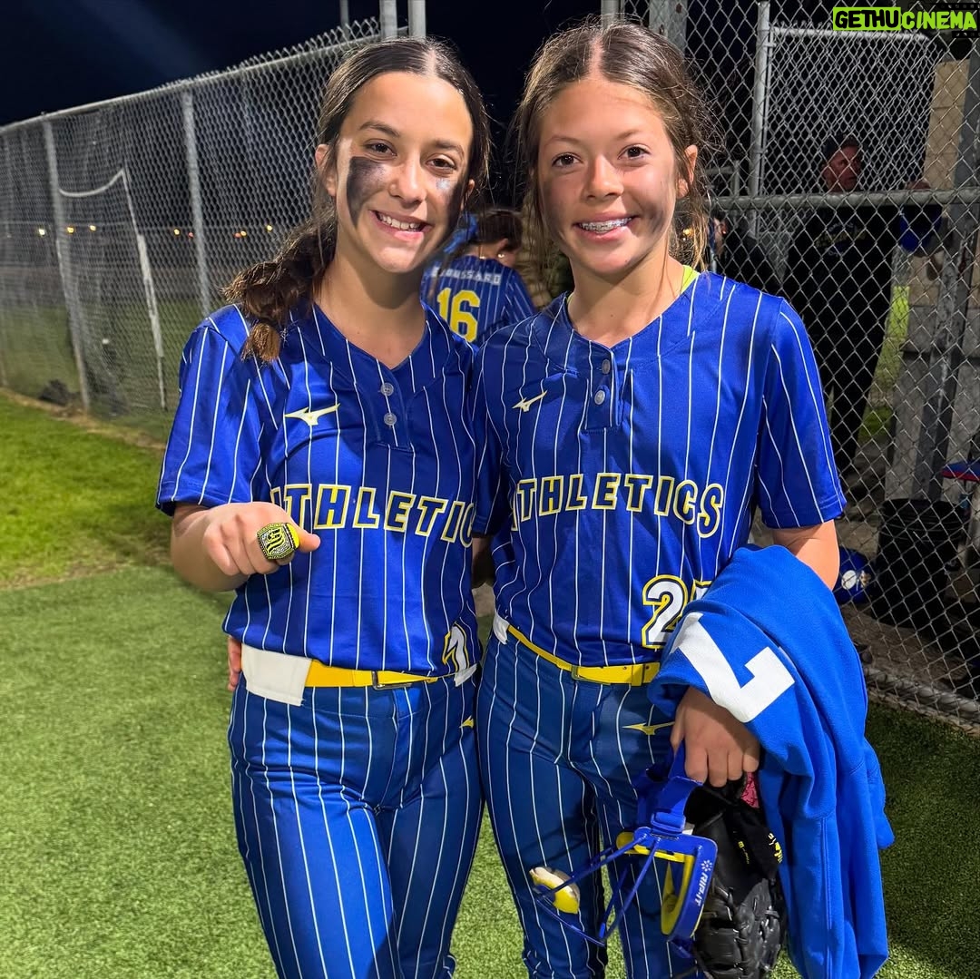 Jennie Finch - 4.5K Likes - Only team from Louisiana shows up and wins the whole thing! Laissez les bons temps rouler! 🥇🥎🌪️- Coach Kade
Most powerful thing I heard this wkd was from an opposing mama (in 20 hours at the fields), as her Coach continued to not be the most positive from his coaches box.
I had just told one of my players as we witnessed this players confidence deflate, “I just want to give her the biggest hug.”
Right then, her mom yells from the stands in her bold mama voice - YOU KNOW WHO YOU ARE!
I instantly was covered in chills and thanked God that she had her mama & her Mamas words.
Mamas -keep using your voice and declaring truth over our daughters. I pray my girls always know who they are and WHO’S they are! 🙏🏽
I needed this reminder too, as a Coach AND as a Mama. Lord, give me the heart, awareness, boldness, control, to use my voice to speak Your truth as I fall short at times too. Amen