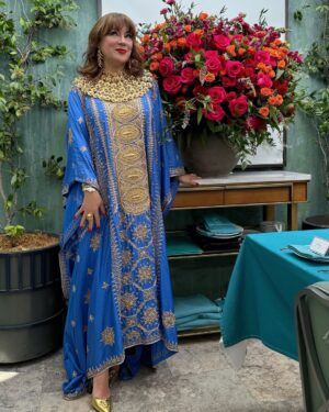 Jennifer Tilly Instagram - Welcome to my fabulous Caftans and Caviar party tonight on Real housewives of Beverly Hills! 💐🍹 Will the fish eggs fly? 🤔 Tune in tonight to find out! #rhobh