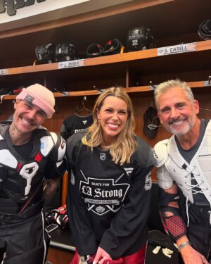 Jenny Taft Instagram - My younger hockey loving self wouldn’t believe ya! 

What a great day. Thank you first responders! 🏒❤️ 

Big thanks to the @lakings @nhl for inviting me to play in such a special game.

#SkateForLAStrong #Hockeywood #lastrong