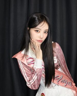 Jeong Jin-sol Instagram - Hanteo Music Awards ✰･•