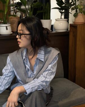 Jeong So-ri Instagram - 요즘. 보고 먹고 들은 것!