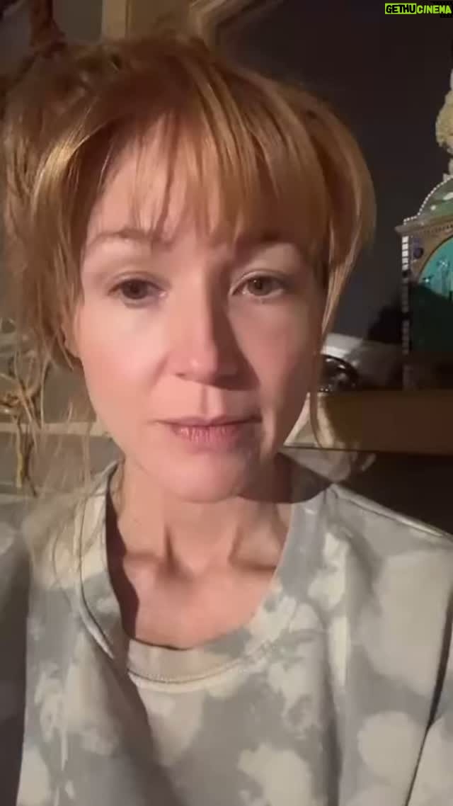 Jewel - 10K Likes - We need people from all walks of life joining together to advocate for mental health and other critical issues, so we can find a way forward together
Please be kind to one another in the comments
I love you all