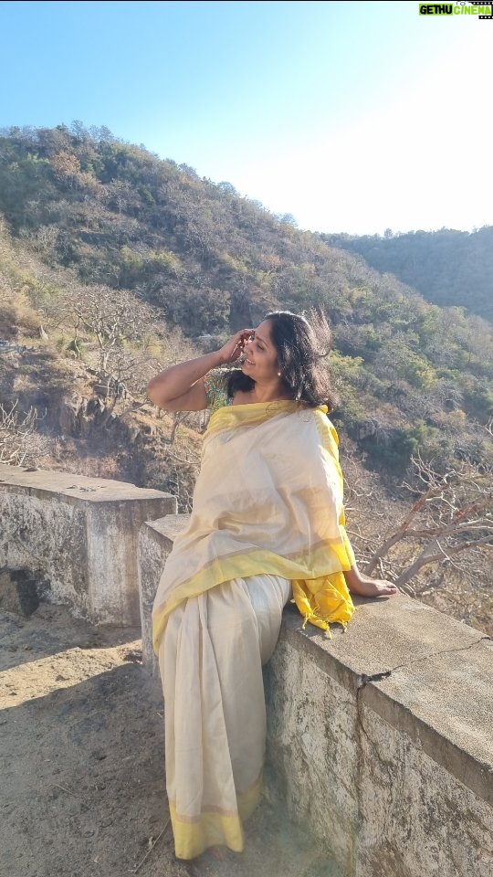 Jhansi - 8.9K Likes - Memories that remain.
The bee hive that kept my company as the shoot schedule got canceled.
Delwara Jain temple architecture that stole our hearts...
The reds of flame of forest and the veiled women..
The hollows of Aravali rocks..
The moon rises, and the sunsets behind the hills..