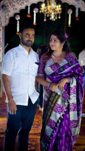 Jhilik Bhattacharjee Instagram - “With you I’m home”…..
Half a decade and many more to come ❤️💐
#happyweddinganniversary #5yearsoftogetherness