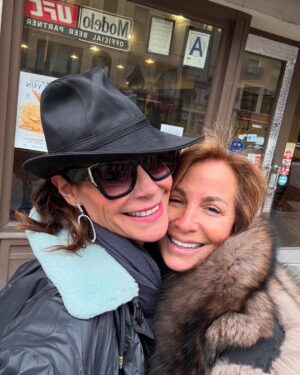Jill Zarin Instagram - There is nothing better than a 3 hour lunch with one of your dearest friends who you haven’t seen in a long time. So much good gossip!😜Then we decided to look for cute guys just for fun in an old fashioned barber shop. Not bad! lol!