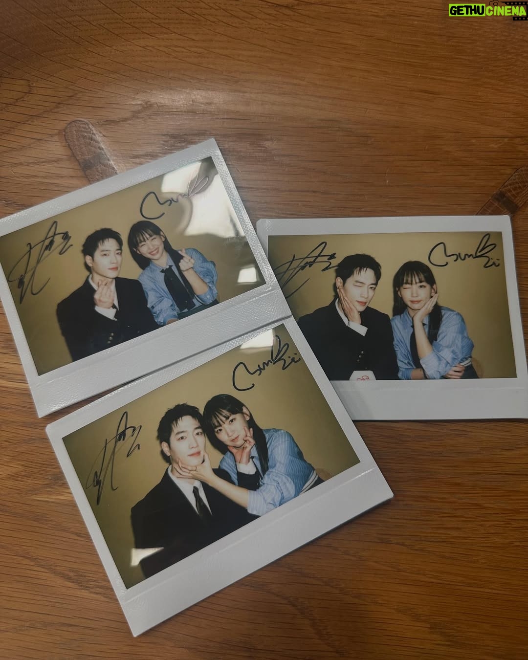 Jin Ki-joo - 175.6K Likes -