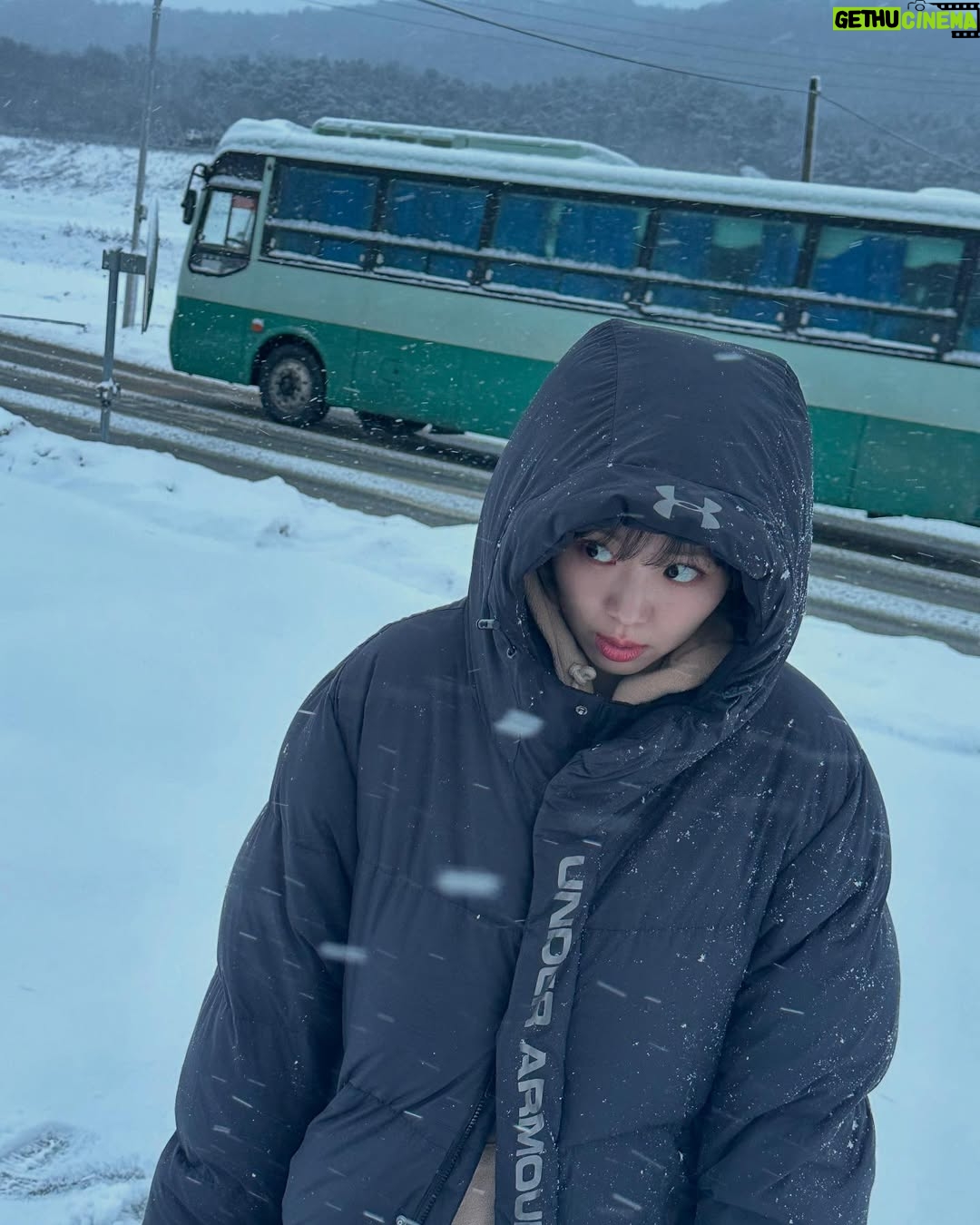 Jin Ki-joo - 97.7K Likes - ❄️