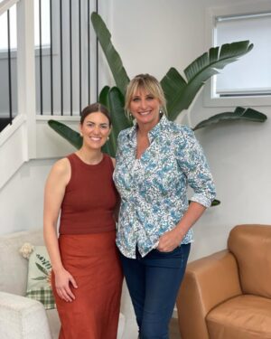 Johanna Griggs Instagram - If you missed seeing this wonderful woman Nicole Maguire from @simple.home.edit on @bhgaus on @channel7 last night, don’t forget you can always catch up on @7plus at anytime that suits you ❤️ She had so many wonderful tips and tricks for organising your kitchen, fridge and pantry, and for minimising stress around dinner time… and her recipe for her Bang Bang Prawn Tacos is so incredibly simple and delicious. In fact - there’s not one recipe in her cookbook The Simple Dinner Edit that I’ve tried that hasn’t worked yet. Nicole is authentic, smart, kind and unbelievably gorgeous, it’s no wonder her recipes and organisational ideas have gone gangbusters. Thanks for having us Nicole ❤️