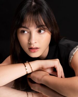 Jolene Marie Rotinsulu Instagram - Trying something different this time and I’m in love! Ada yang bisa tebak apa? 💫🌬️
@glennprasetya on photography
@rindasalmun on fashion
@pupuuttss on makeup
@hairteler on hair
@retouchbyrijki on retouch