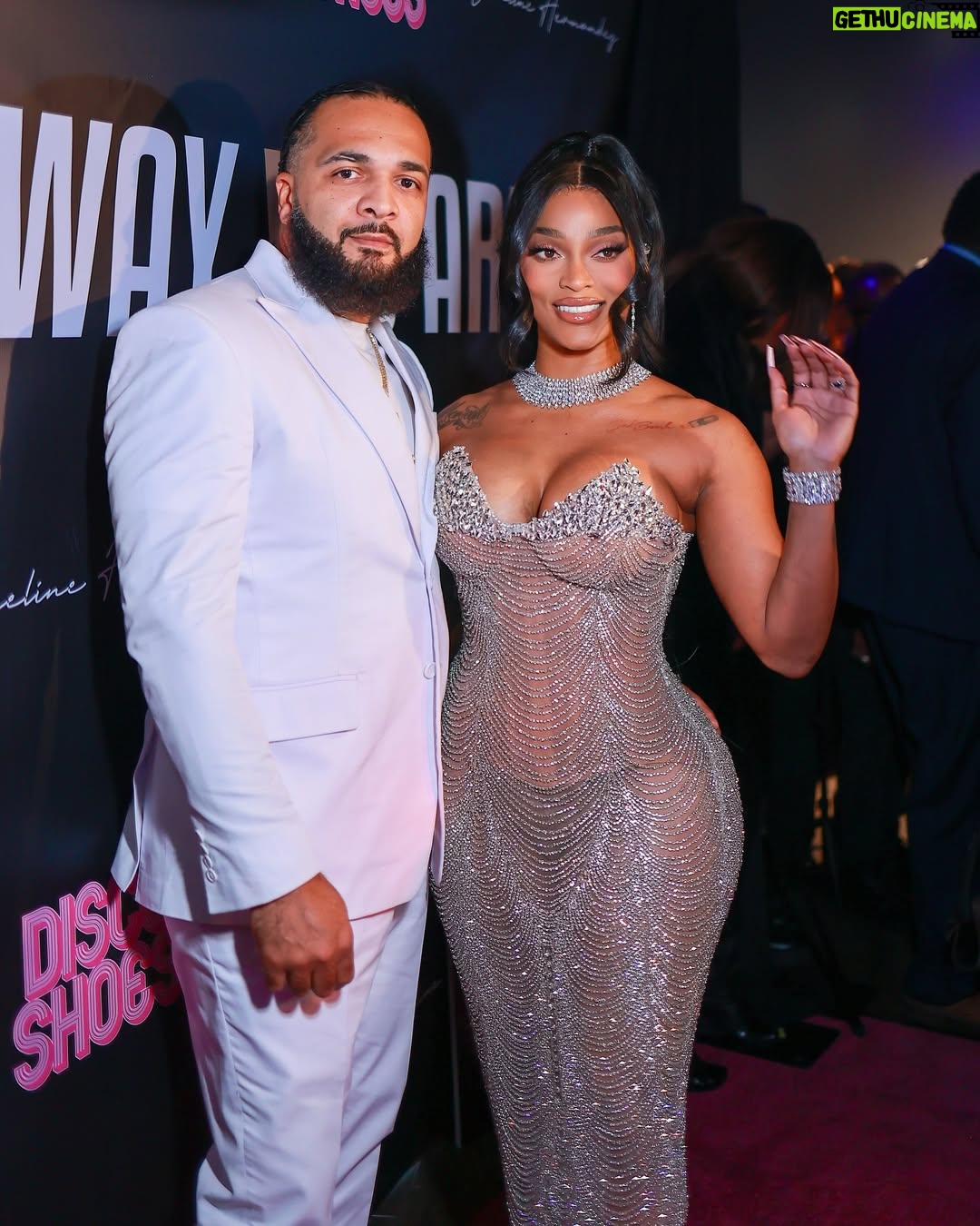 Joseline Hernandez - 180.3K Likes - I never went back to the strip club
And the Man that makes my greatest hits is fine as he can be! I'm like Mama D Bishh I deserve! Our New Single release party in New York went like this π₯π
π₯°ππ€π° #ny DID YOU EVER REALLY Love me π go download (I LIKE THE WAY YOU ARE) available in all platforms