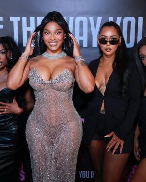 Joseline Hernandez Instagram - I never went back to the strip club 
And the Man that makes my greatest hits is fine as he can be! I'm like Mama D Bishh I deserve! Our New Single release party in New York went like this 🔥😅🥰😘🤑💰 #ny DID YOU EVER REALLY Love me 😝 go download (I LIKE THE WAY YOU ARE) available in all platforms