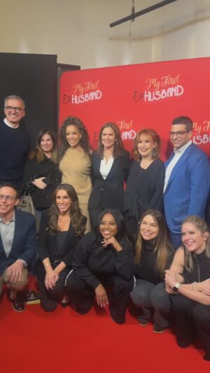 Joy Behar Instagram - Happy opening to the cast and crew of MY FIRST EX-HUSBAND! ❤️