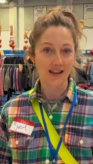 Judy Greer Instagram - @smcedu is a fantastic resource if you’ve been affected by the fires! Sunday is their last day, they’re open 10am - 5pm and you can get everything included in this video & more :)

#losangeleswildfires #santamonicacollege