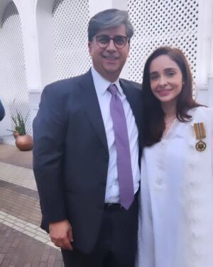 Juggan Kazim Instagram - The mark of a great husband is not in his ability to lead but in his capacity to support his partner with compassion and understanding.

@laalshah1208