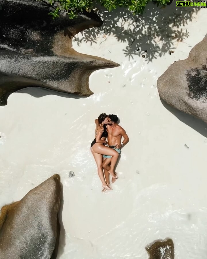 Julia Flabat - 35.7K Likes - TOP 15 Les plus belles plages du monde 😍🌎
Quelle plage choisiriez-vous ? 1-15
-
1 Afrique du Sud, Kogel Bay Beach 🇿🇦
2 Costa Rica, Puerto Viejo 🇨🇷
3 Seychelles, La Digue 🇸🇨
4 Australie, Esperance 🇦🇺🦘
5 Philippines, Las Cabanas Beach🇵🇭
6 Ile Maurice, Le Morne 🇲🇺
7 Maldives 🇲🇻
8 Socotra 🇾🇪
9 Polynésie, Tahaa🇵🇫
10 Lanzarotte 🇮🇨
11 La Réunion 🇷🇪
12 Zanzibar 🇹🇿
13 Rio, Ipanema🇧🇷
14 Bretagne 🇫🇷
15 Australie 🦘📹
…
