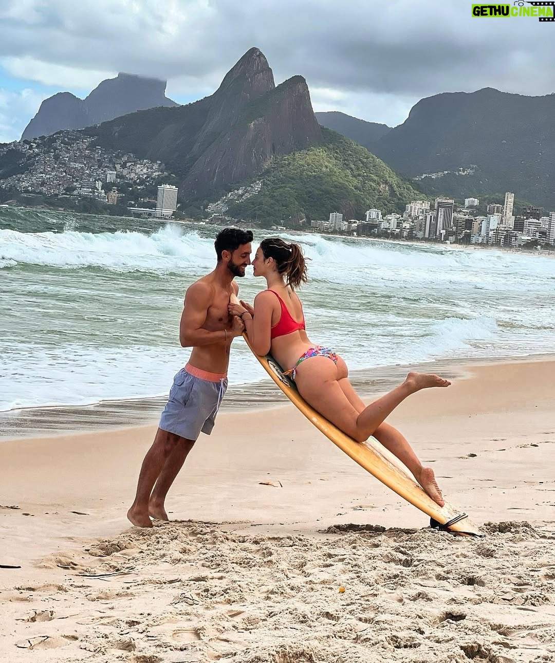 Julia Flabat - 46.9K Likes - Découvrir le monde avec ELLE 🫶🏼🎞️🌍
Quelle est ta photo préf ?
1 Polynésie 🌧️
2 Seychelles selfi 🇸🇨
3 Tahaa 🌧️🇵🇫
4 Saaudi 🇸🇦
5 Rio 🏄♂️🇧🇷
6 Rio 🚁🇧🇷
7 Suisse 🇨🇭
8 Brésil rocher 🇧🇷
9 Pérou 🇵🇪
10 Maldives 🚲
11 Australie 🇦🇺
12 Namibie 🇳🇦 🦒
13 France 🇫🇷 🔞
14 Bretagne 🤰🏻
-
Qui est en couple ?