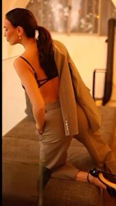Actress Julie Ricci HD Photos and Wallpapers March 2025
