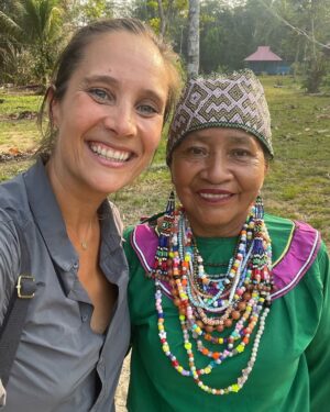Julie de Bona Instagram - Une année 2024 bien remplie de joie, de trac, de rencontres, d’adrénaline, de nouvelles aventures passionnantes, de prises de risque, de partage, de fierté, d’amour et d’amitié. 
On a toujours envie de se souvenirs des bons moments meme si il y a aussi eu des peines, de déceptions, des blessures et des moments plus difficiles 
Regardons le verre à moitié plein et avançons avec confiance dans 2025 
Je vous souhaite une belle année 2025