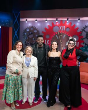 Justa Nobre Instagram - Alguns dos melhores momentos da minha presença no @5meianoite. Adorei a experiência e a companhia! Obrigada pelo convite, foi um prazer. 😊