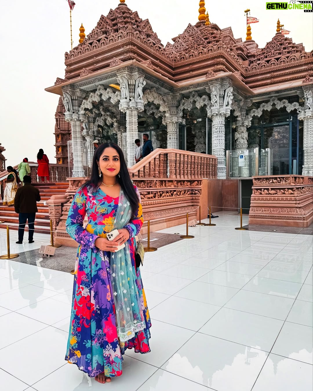 Jyothi Krishna - 1.5K Likes - With faith, discipline and selfless devotion to duty, there is nothing worthwhile that you cannot achieve. ... 🕉️
@abudhabimandir
#blessed #refreshed #feelinggood #clensing #soul #temple #templevisit #baps #abudhabi #hindumandir #harharmahadev #jaisriram #radhekrishna #positivevibes #jyothikrishna