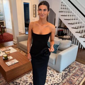 Kaitlan Collins Instagram - And that last slide is why I don’t wear long dresses.