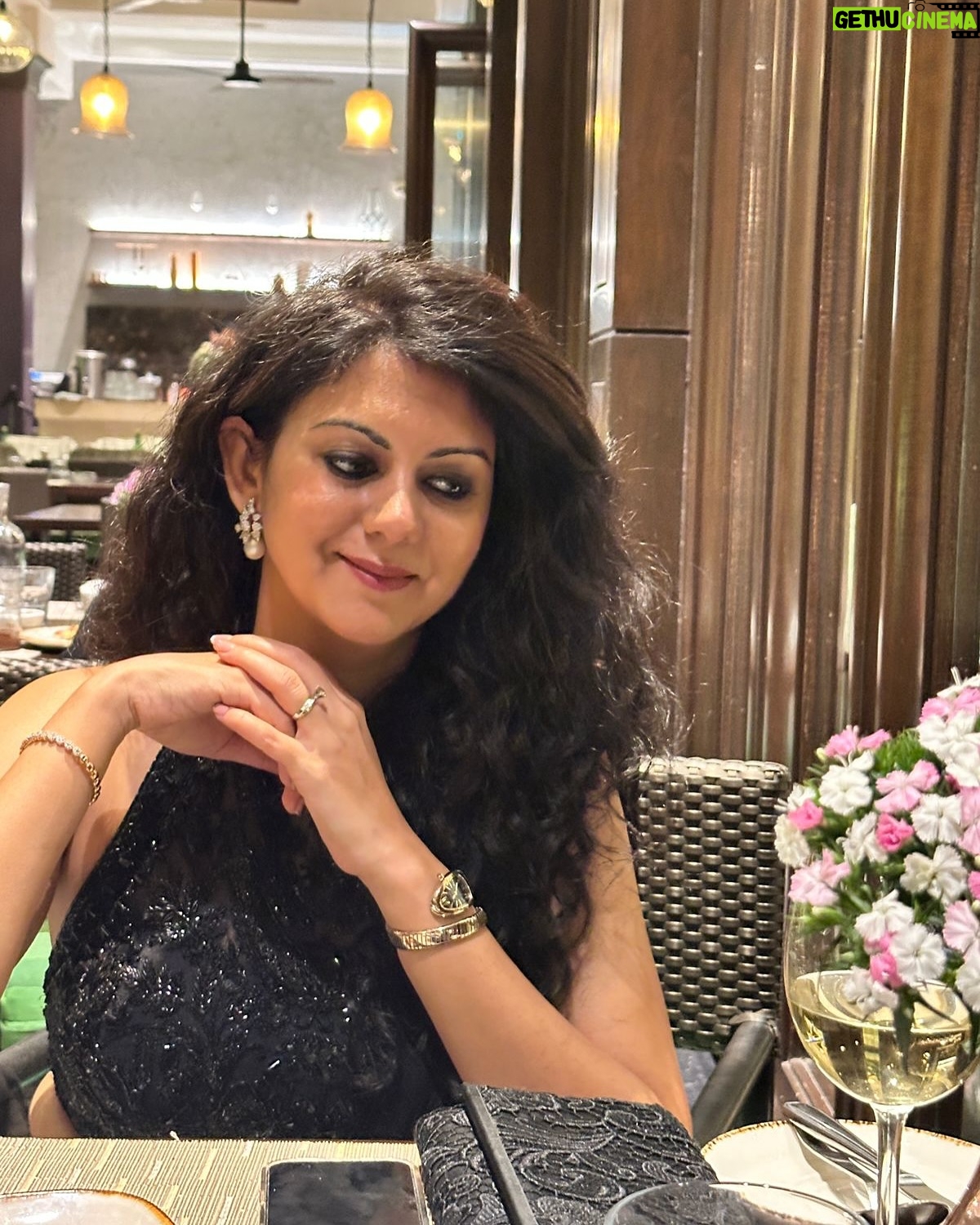 Kamna Jethmalani - 7.9K Likes - Forever black girl….
Outfit - @armadiobangalore