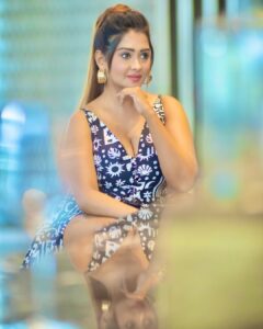 Actress Kanchi Singh HD Photos and Wallpapers September 2025