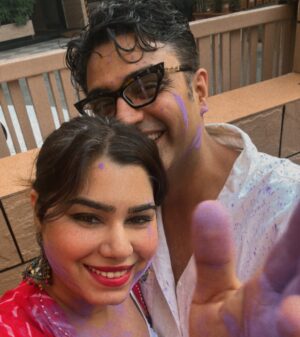 Kanisha Malhotra Instagram - So, Holi 2025 was nothing short of magical—went to Iskon, ate good food & celebrated with my loved ones! Truly felt like Radha today. 🎨💖🙏

#Holi #Holi2025 #2025 #Hindufestival #iskon #iskontemple #radha #krishna #radhakrishna #krishnaholi