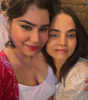 Kanisha Malhotra Instagram - So, Holi 2025 was nothing short of magical—went to Iskon, ate good food & celebrated with my loved ones! Truly felt like Radha today. 🎨💖🙏

#Holi #Holi2025 #2025 #Hindufestival #iskon #iskontemple #radha #krishna #radhakrishna #krishnaholi