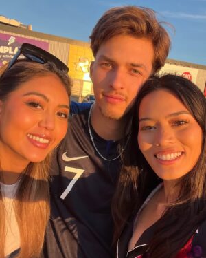 Kanticha Chumma Instagram - People I love most ❤️ @jennychumma @michaeljr04