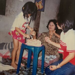 Kanticha Chumma Instagram - Okay, I’ve been beautiful since birth! 🤣 สวยแต่เกิดของแท้ จะไม่มั่นได้ไง?!?!? 
Happy (belated) Thai Children’s Day. Honestly, I wasn’t planning to post anything, but I stumbled across this photo from my time in Sweden a few days ago. I was scrolling through my phone again today and thought, why not? 

1 pic was in our front yard, Sweden I was…9? 
But also, if you swipe to the next few photos (in Phuket), you can see that I had a humble beginning 😭🤣 Gaw Gaw was also there