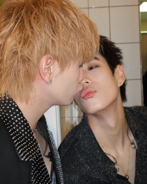 Kanyawee Songmuang Instagram - จับปูใส่ด้ง
