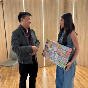 Kaothip Tidadin Instagram - สวัสดีปีใหม่พี่บอย ถกลเกียรติ วีรวรรณ , พี่ต๊ะ,พี่อ้อย,ป้าต๋อน, และพี่ๆที่ช่องวันค่ะ  ขอให้ทุกท่านมีสุขภาพร่างกายแข็งแรง และ มีความสุขมากๆนะคะ 
#ขอบพระคุณที่เมตตาหนูเสมอมานะคะ❤️🙏
และดีใจมากที่ได้เจอหลานสาวริณณา ลูกพ่อตูมตามนะคะ สดใส ยิ้มหวานมากค่ะ 

#ช่องone31 
#บอยธกลเกียรติ #ข้าวทิพย์ธิดาดิน 
#kaothiptidadin