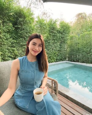 Kaothip Tidadin Instagram - Good morning  ทักทายส่งกำลังใจให้ ทุกคนช่วงสายๆนะคะ 🤍
#haveagoodday 

#ข้าวทิพย์ธิดาดิน 
#ข้าวทิพย์ธิดาดิน