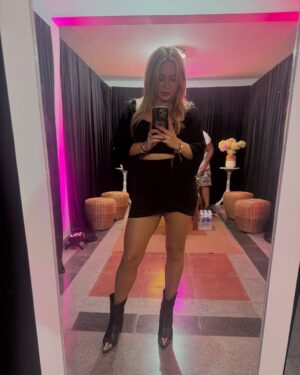 Karina 'La Princesita' Instagram - Pre show del finde