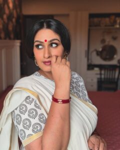 Actress Kavitha Nair HD Photos and Wallpapers March 2025