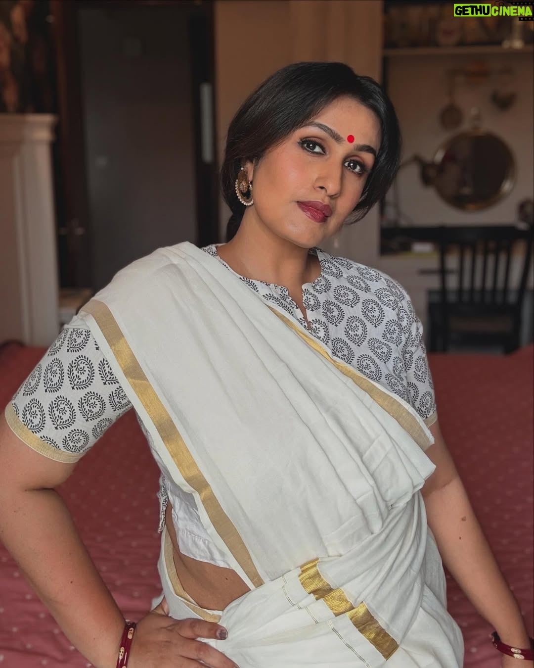 Kavitha Nair - 5.3K Likes - Me in an old settu saree. Thts the post:)