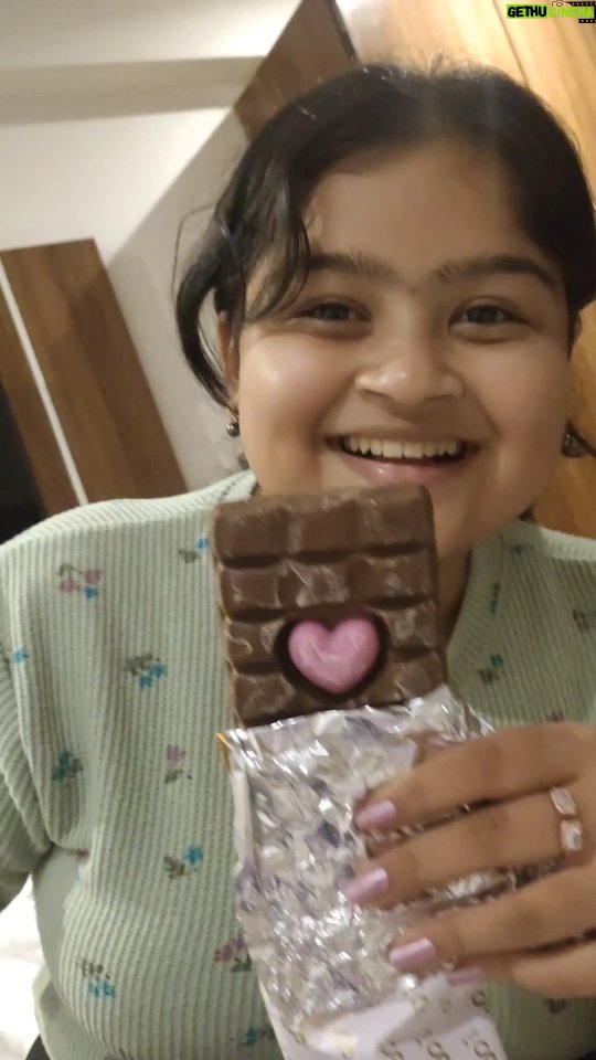 Kavya Ramani - 129 Likes - Celebrating the start of my journey to the USA #silkheartblush #dairymilk #tourism #withfamily #familytime #usa🇺🇸 ✈️
