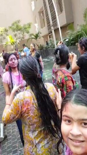 Kavya Ramani Instagram - Happy holi #avadhcarolina #happyholi 🎆💖