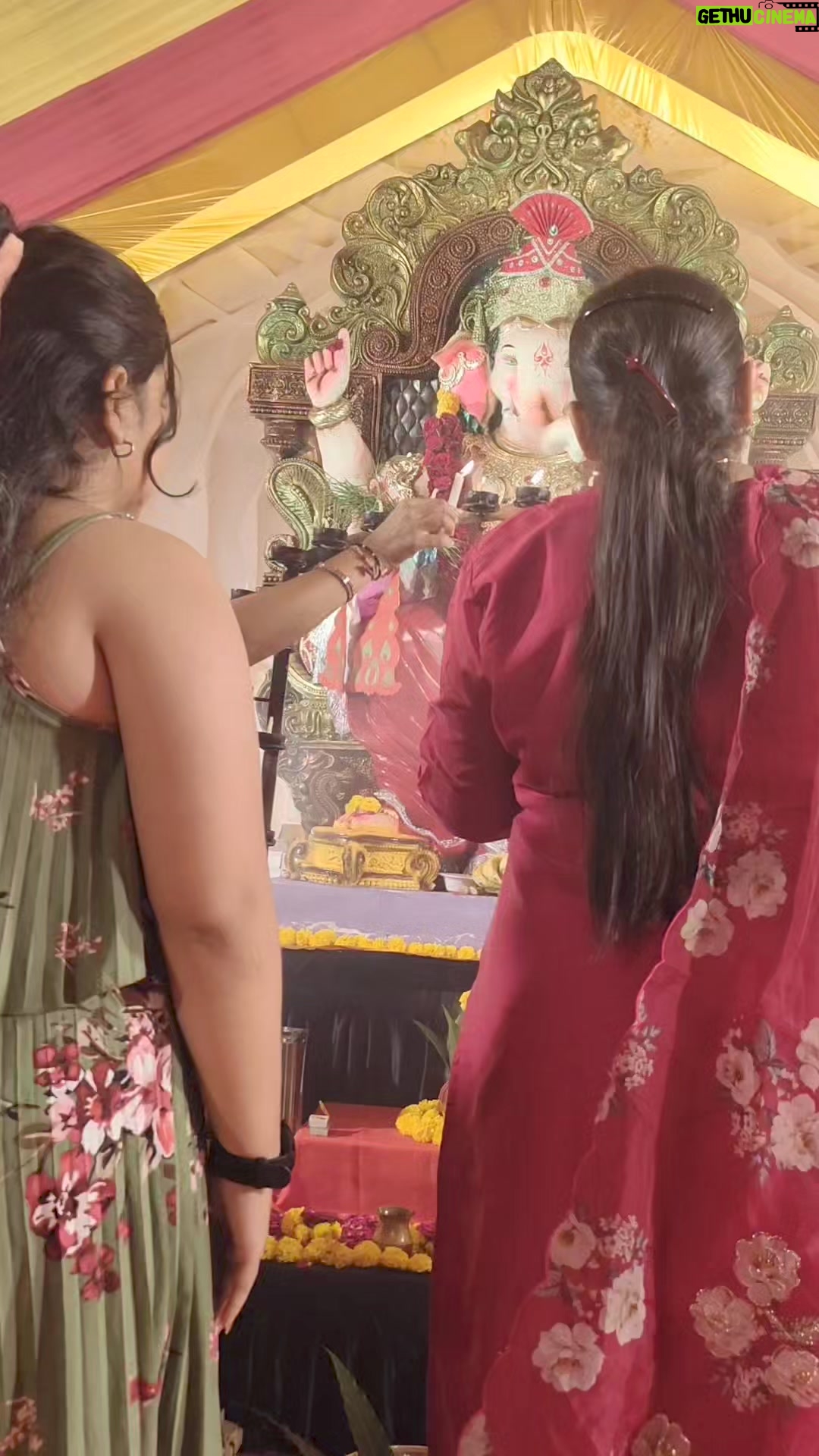 Kavya Ramani - 93 Likes - Ganesh Vandana🙏💐💓 #ganpatibappamorya #ganubhaiya Parul Ramani Kavya Ramani Bimal Ramani