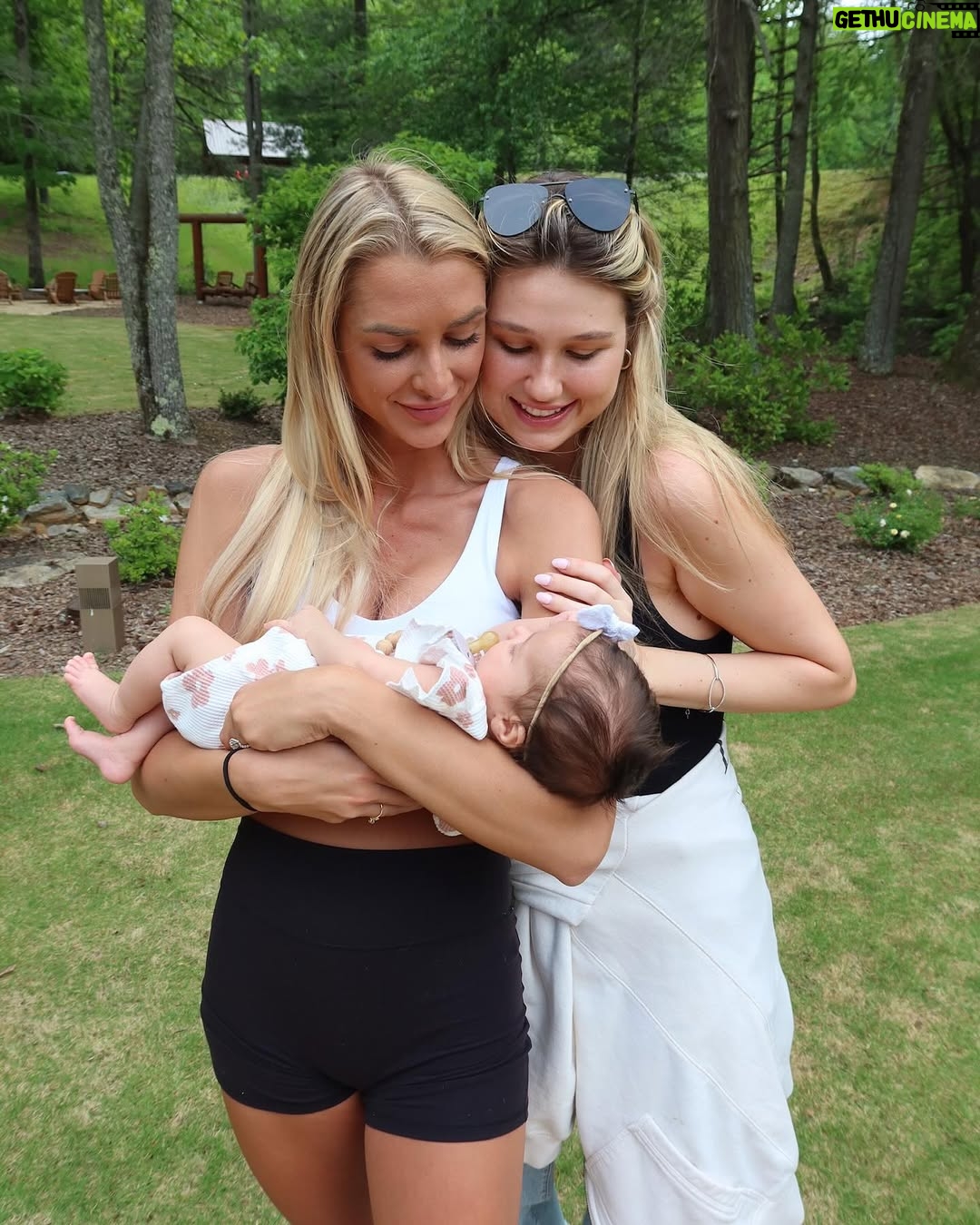 Kelsey Owens - 60K Likes - Happy 31st birthday to the girl who walked into my life when I was just 20 and instantly became my best friend. From the whirlwind of a reality show to meeting our husbands on that very same show, from weddings to building beautiful lives—yours with two sweet kiddos, ours with a very spoiled dog—I wouldn’t trade a single moment of this journey with you.
Madisson, you are one of the kindest, most genuine souls I’ve ever met and I feel so damn lucky to call you my friend! I hope today is filled with baby giggles, terrible dance moves, and the kind of laughter that makes your stomach hurt.
Love you forever! Now hurry up and move here already!
What phase of Madisson & Kels is your fav?💭