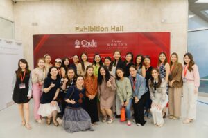 Khemupsorn Sirisukha Instagram - Cartier Women’s Initiative: CWI Entrepreneurial Program Thailand 2025♥️♥️♥️ ที่ทาง CWI ได้ร่วมกับจุฬาลงกรณ์มหาวิทยาลัย จัดการฝึกอบรมหลักสูตรสำหรับผู้ประกอบการหญิงค่ะ 🥹👍🏻🌟✨👏🏻♥️🤗🥰

เชอรี่ได้เข้ารับการอบรมมาหลายสัปดาห์แล้วขอบอกเลยว่าเป็นหลักสูตรที่เป็นประโยชน์กับผู้ประกอบการอย่างเชอรี่มากๆ ค่ะ ชอบมากกกกกกกๆ ค่ะ 🥹👍🏻♥️✨ ต้องขอขอบพระคุณอาจารย์หนึ่ง รศ.ดร. ปรีชญา สิทธิพันธุ์ ที่ออกแบบหลักสูตรได้ดีมากๆ เลยค่ะ วิทยากรแต่ละท่านที่คัดสรรมาสุดยอดมากๆ 
ค่ะ ได้เรียนรู้ในหลากหลายมิติ สำหรับองค์ความรู้ในการเป็นผู้ประกอบการที่จะนำพาธุรกิจให้เติบโตแข็งแรง เพื่อที่จะสร้างผลกระทบเชิงบวกได้ยิ่งๆ ขึ้นไป โดยเฉพาะอย่างยิ่งเรื่อง Finance ที่เชอรี่เองแอบหนีมาตลอดเลยค่าา แฮ่😅😅😅

แต่พอได้เรียนกลับรู้สึกว่าไฟแนนซ์เป็นเรื่องที่ไม่ได้ยากอย่างที่คิดไว้ และเป็นประโยชน์ และสำคัญจำเป็นมากๆ สำหรับเจ้าของธุรกิจ จำเป็นที่จะมีความรู้ความเข้าใจเรื่องการเงิน การลงทุนอย่างน้อยในระดับพื้นฐาน 

สุดยอดจริงๆ ค่ะ 🥹👍🏻👏🏻👏🏻👏🏻♥️♥️♥️ 
ปีนี้ประเทศไทยเป็นเจ้าภาพในการจัด CWI ด้วยนะคะ สำหรับผู้หญิงท่านไหนที่สนใจสมัครขอทุน เตรียมตัวรอฟังรายละเอียดการสมัครได้เลยนะคะ เร็วๆ นี้ค่า 🥹🤗♥️♥️♥️🚀🌟✨🥰

#ChulaXCartierWomensInitiative
#CWIThailand 
#CartierWomensInitiative